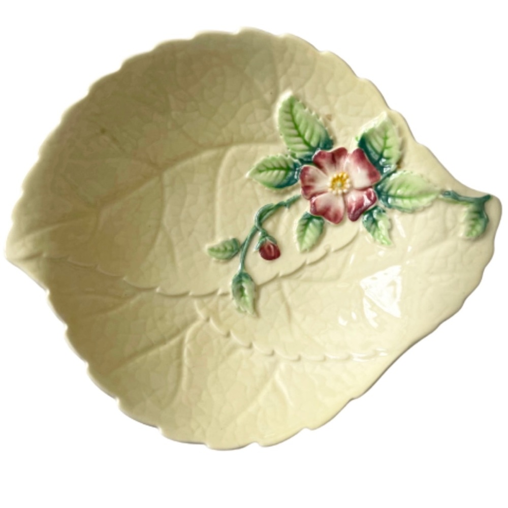 Carlton Ware vintage Pastel yellow leaf trinket candy dish